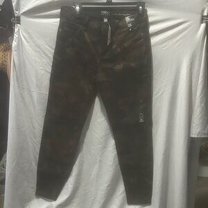 New York & Company Camouflage Cropped Pants - Black and Brown